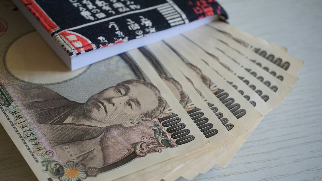 日本円の紙幣(イメージ)
