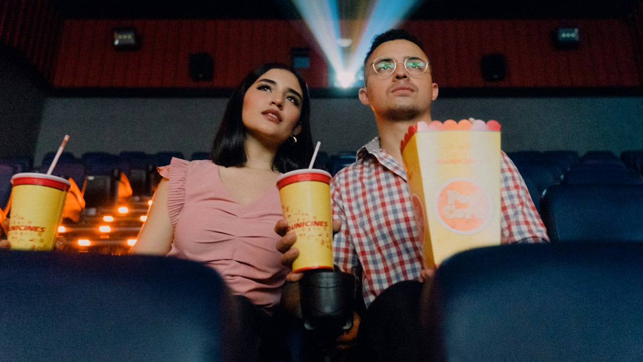 映画館のスクリーン(イメージ)