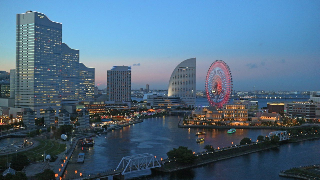 横浜の港の夕景(イメージ)