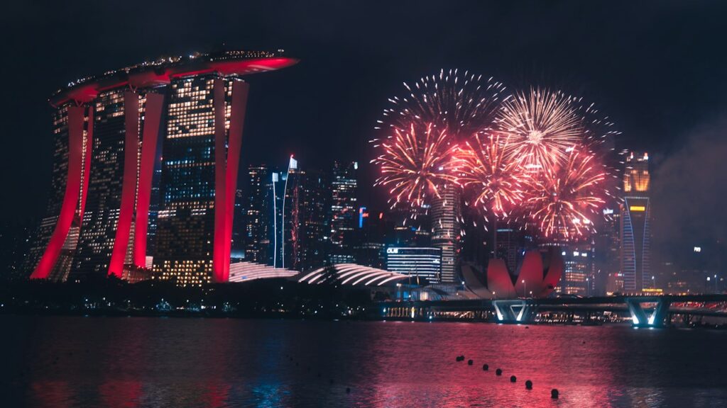 シンガポールの夜空の花火(イメージ)