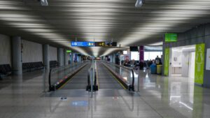 空港の通路(イメージ)